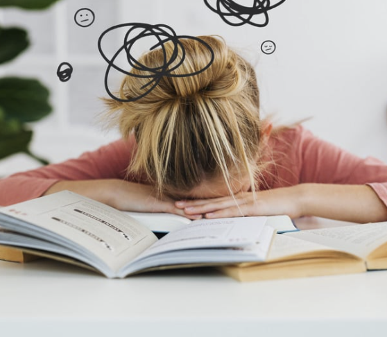 Naturopathe à Fouesnant expliquant le lien entre le stress, le système nerveux et les troubles digestifs.